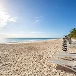 Casa Los Mares ocean front penthouse condo