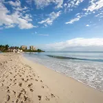 Casa Los Mares ocean front penthouse condo